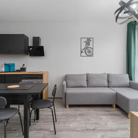 Citystay Przedzalniana Z Klimatyzacja Лодзь